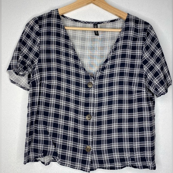 DIVIDED PLAID BUTTON FRONT SHIRT SIZE 6 - Picture 1 of 4